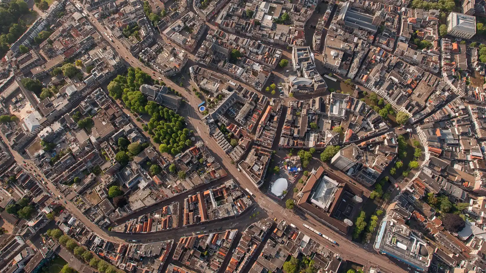 Karakteristiek woonpand aan een gracht in Utrecht